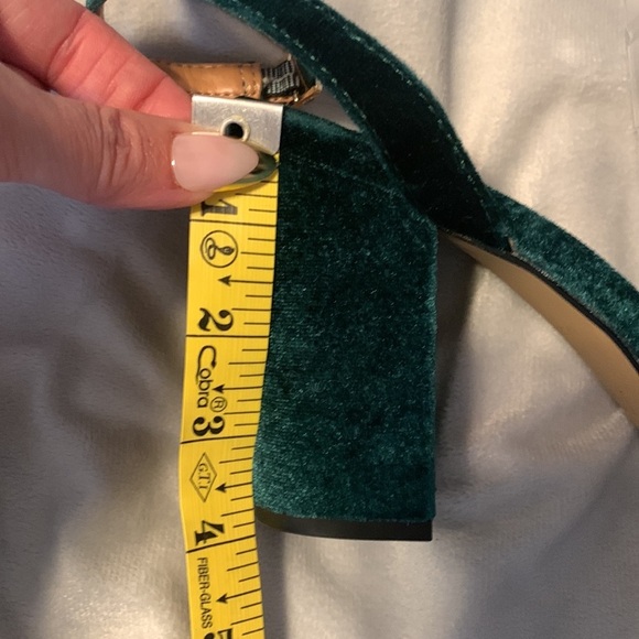 J crew size 9 block heel emerald green velvet knot ankle strap holiday BL574 - Picture 5 of 5